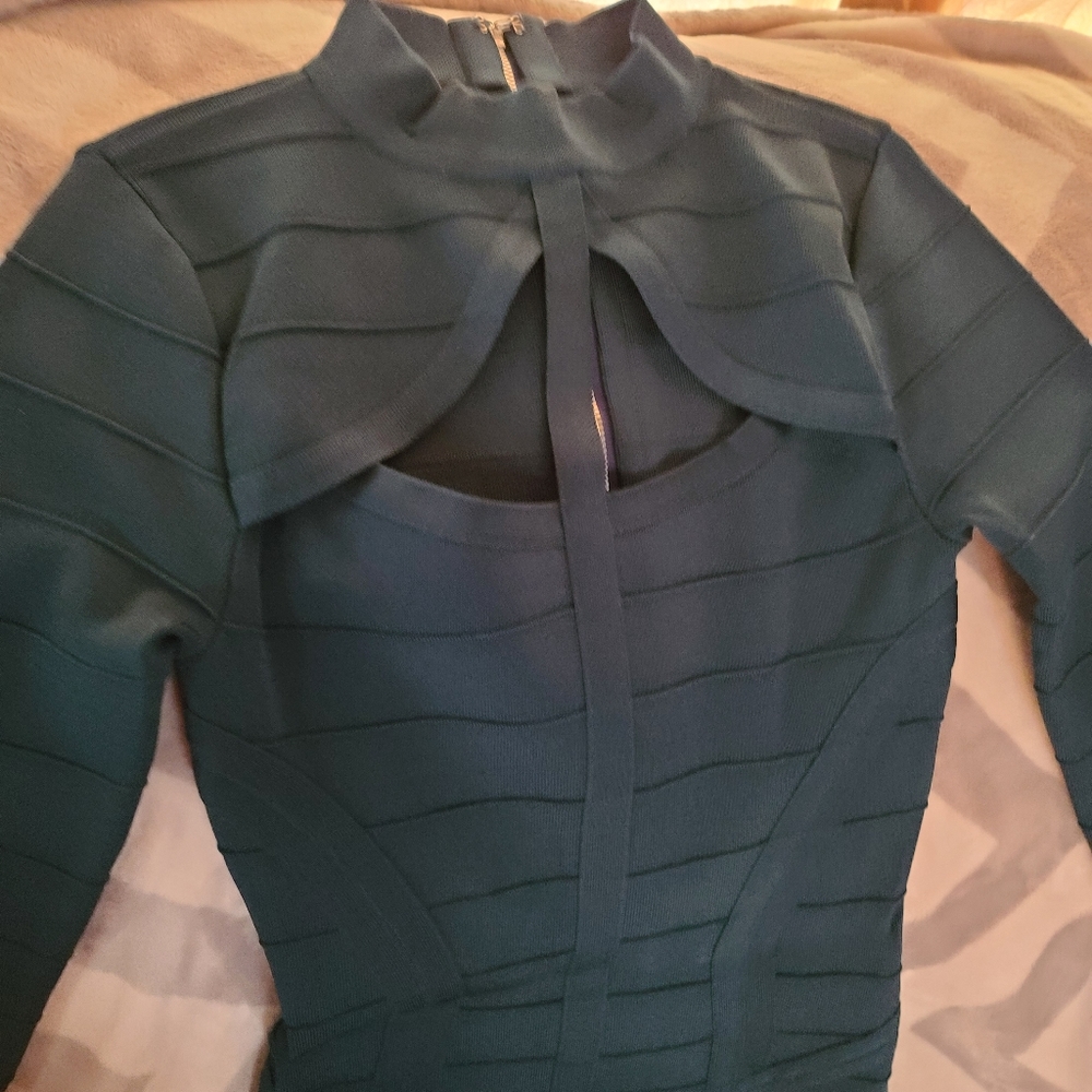 Bebe dress